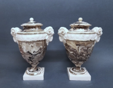 SARREGUEMINES, VASES
